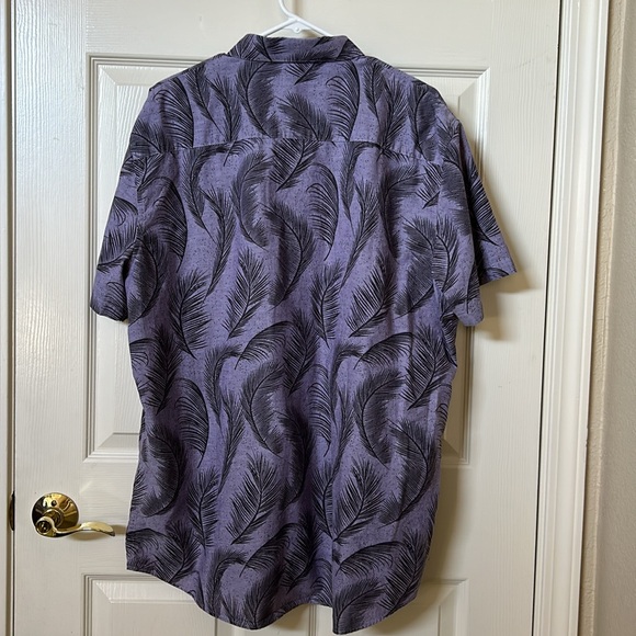 Travis Mathew Button Up Hawaiian Shirt size XXL - Picture 2 of 8